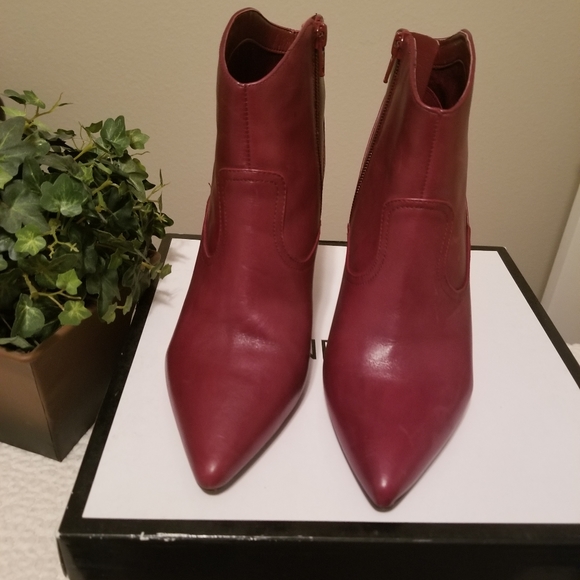 Nine West Shoes - 2/$50 - Nine West Juliuso Wine Color Bootie